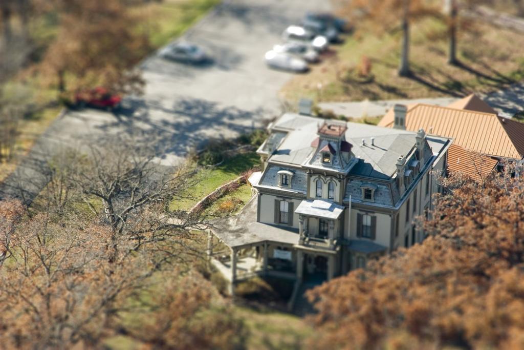 Garth Woodside Mansion Bed And Breakfast Hannibal Exterior photo