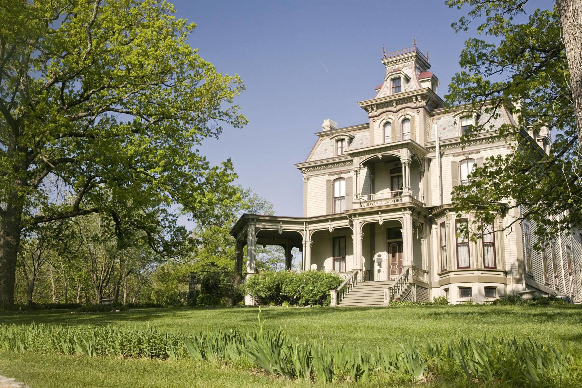 Garth Woodside Mansion Bed And Breakfast Hannibal Exterior photo